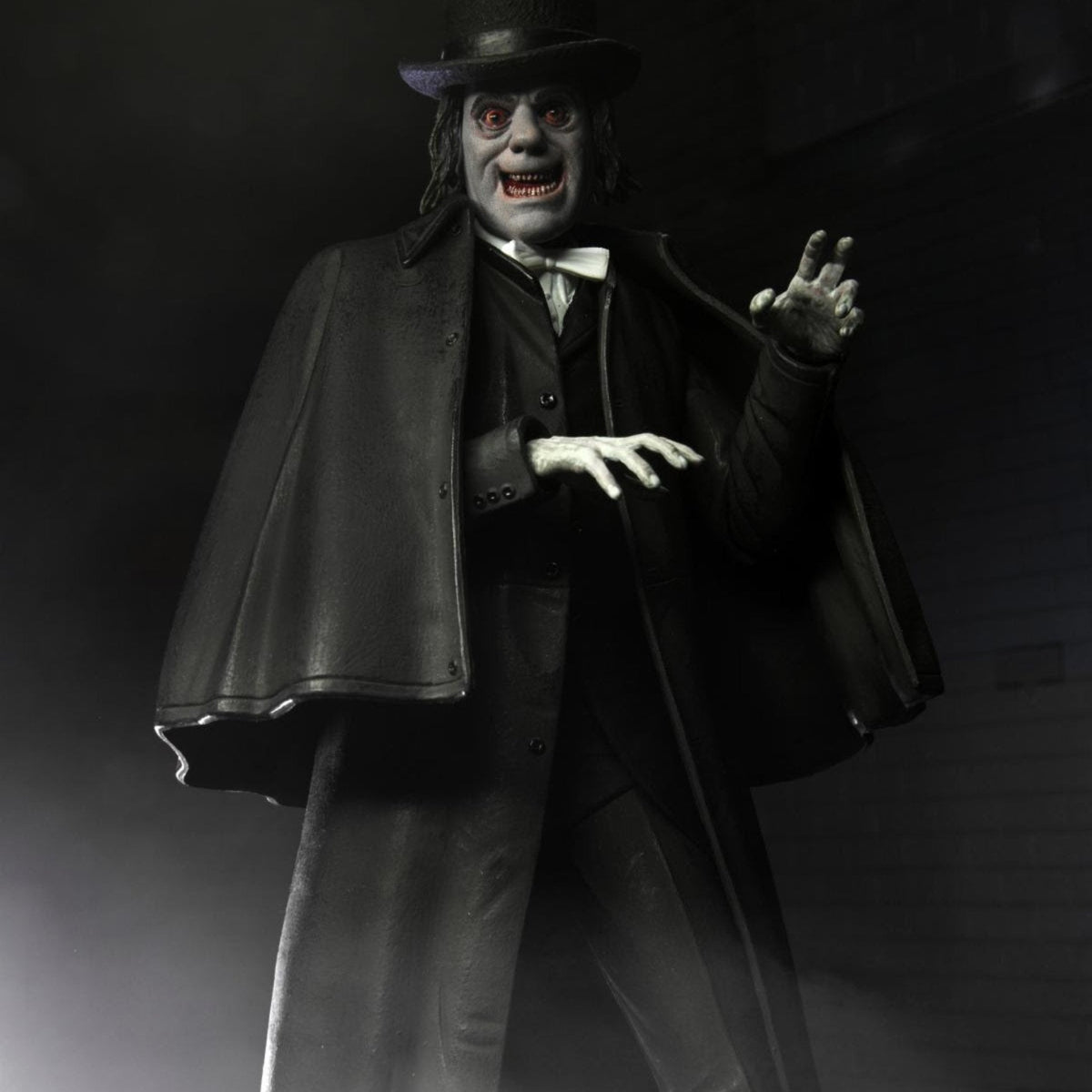 NECA London After Midnight Ultimate Professor Edward C. Burke