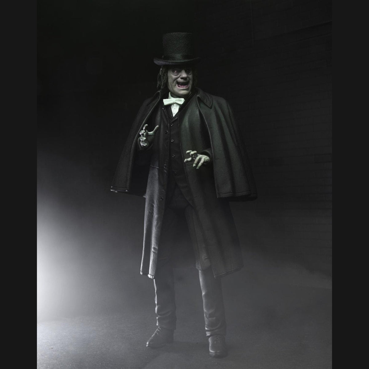 NECA London After Midnight Ultimate Professor Edward C. Burke