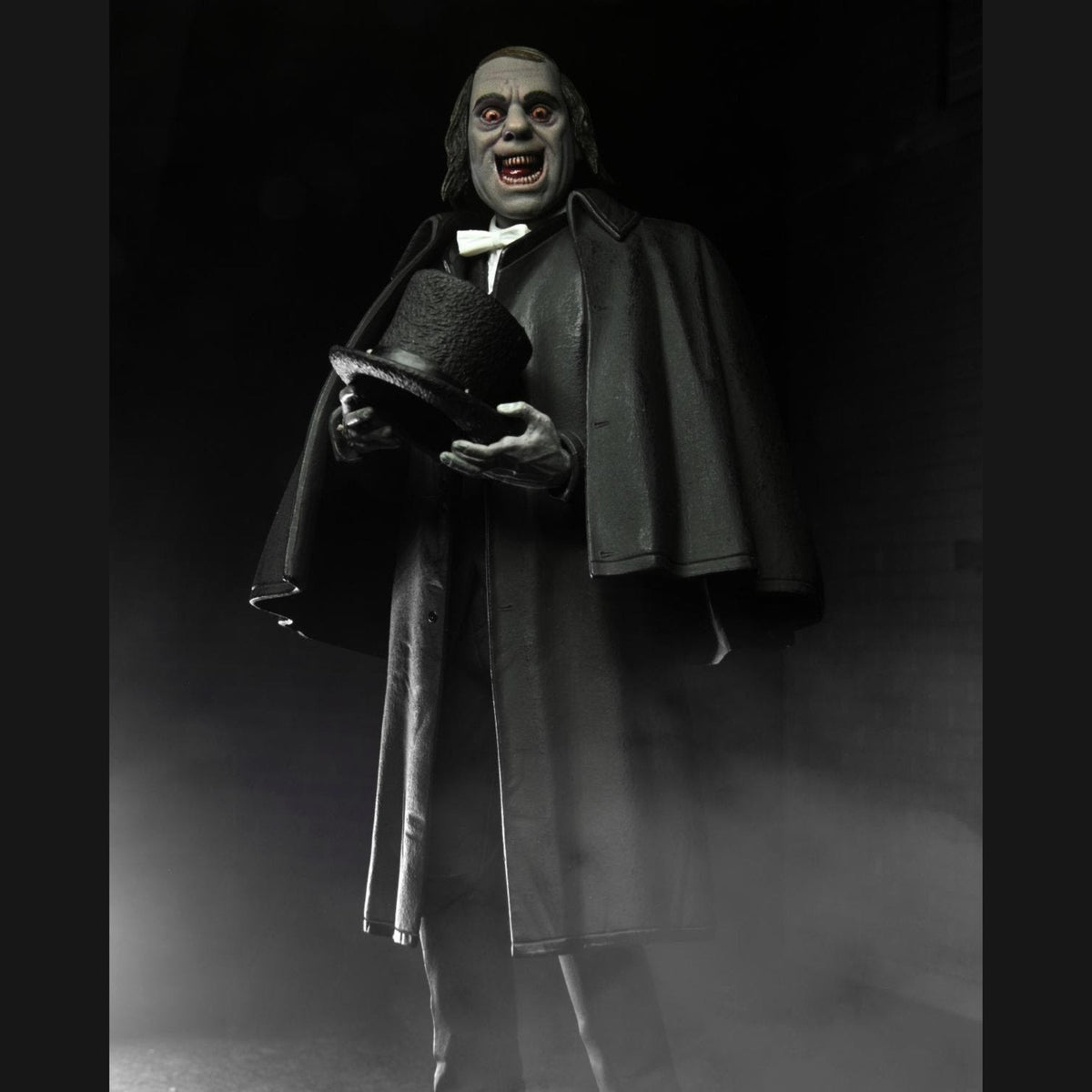 NECA London After Midnight Ultimate Professor Edward C. Burke