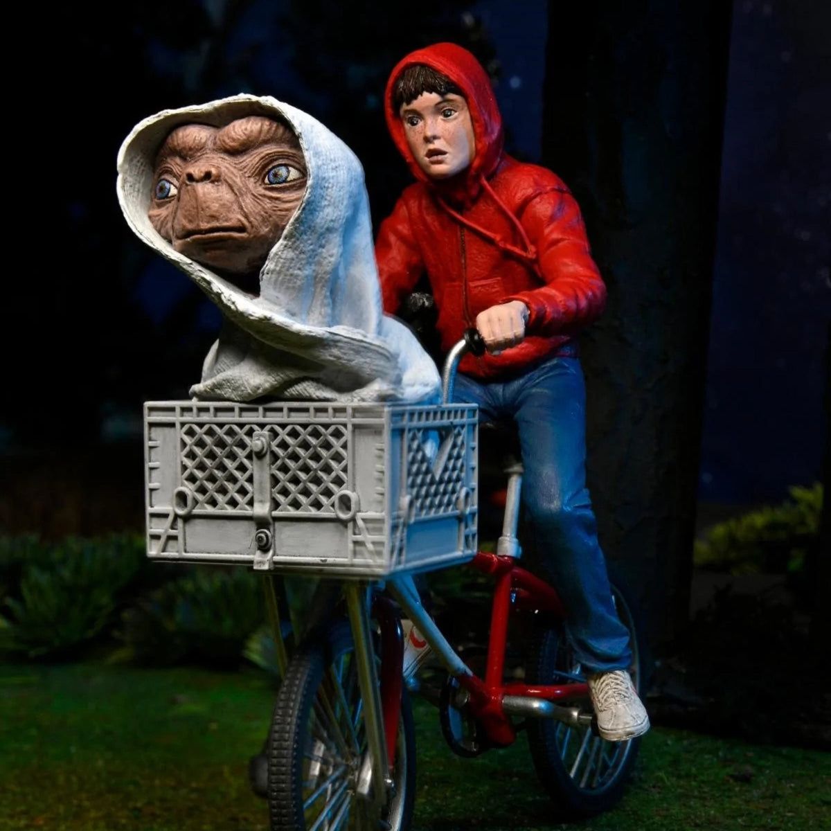 NECA 40th Anniversary Elliot & E.T. on Bicycle