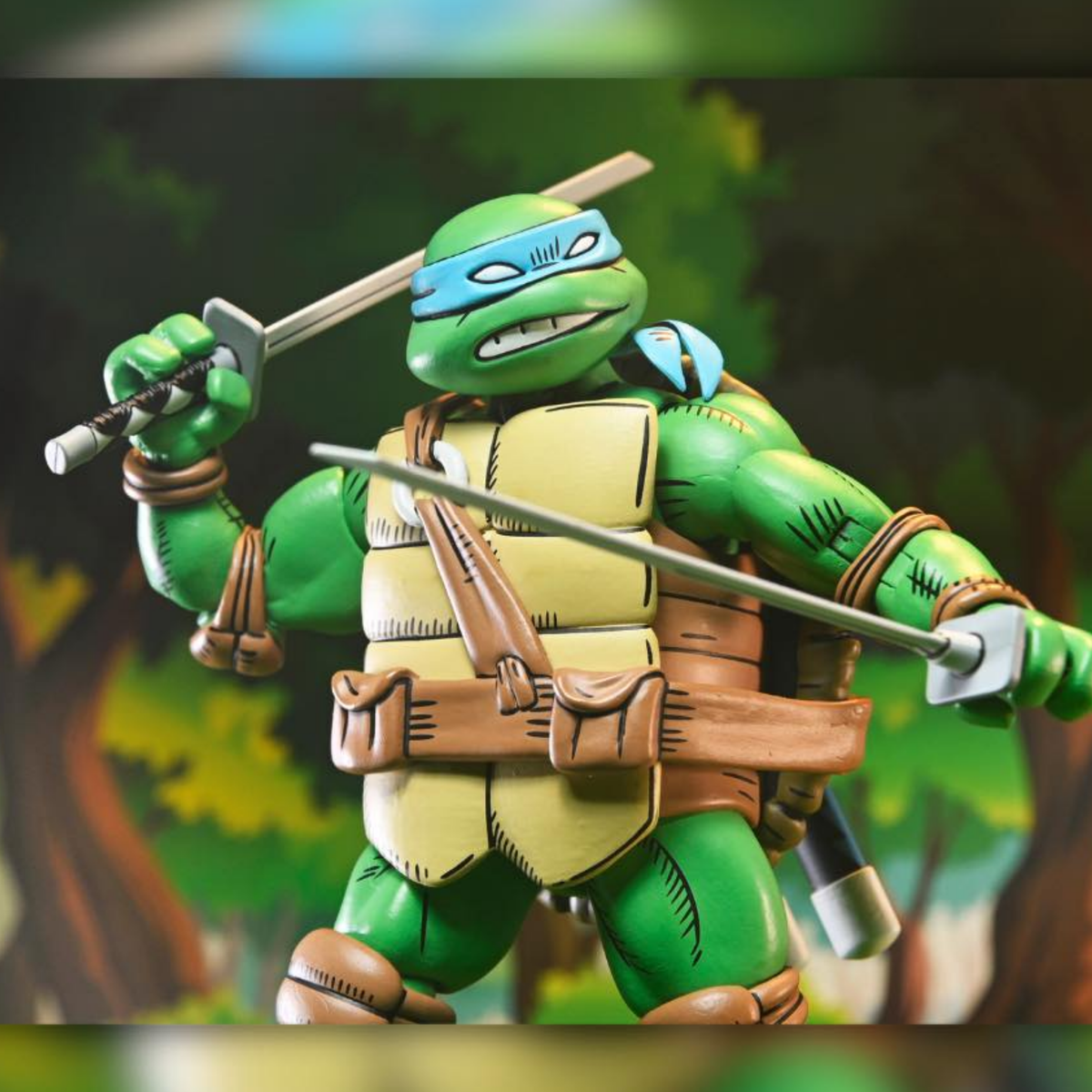 NECA Teenage Mutant Ninja Turtles X Usagi Yojimbo Ultimate Leonardo