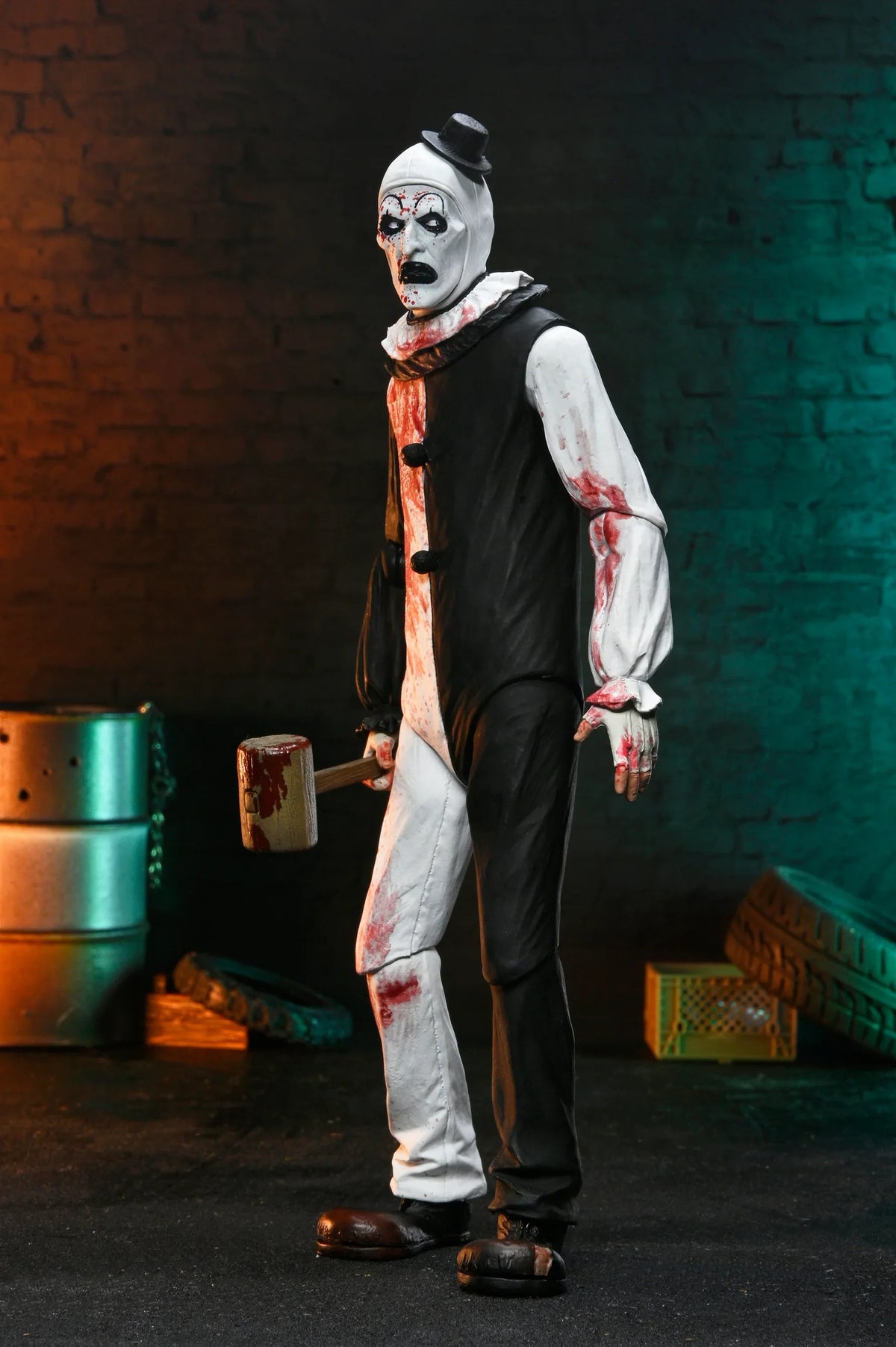 NECA Terrifier 2 Ultimate Art The Clown (Blood Splattered)
