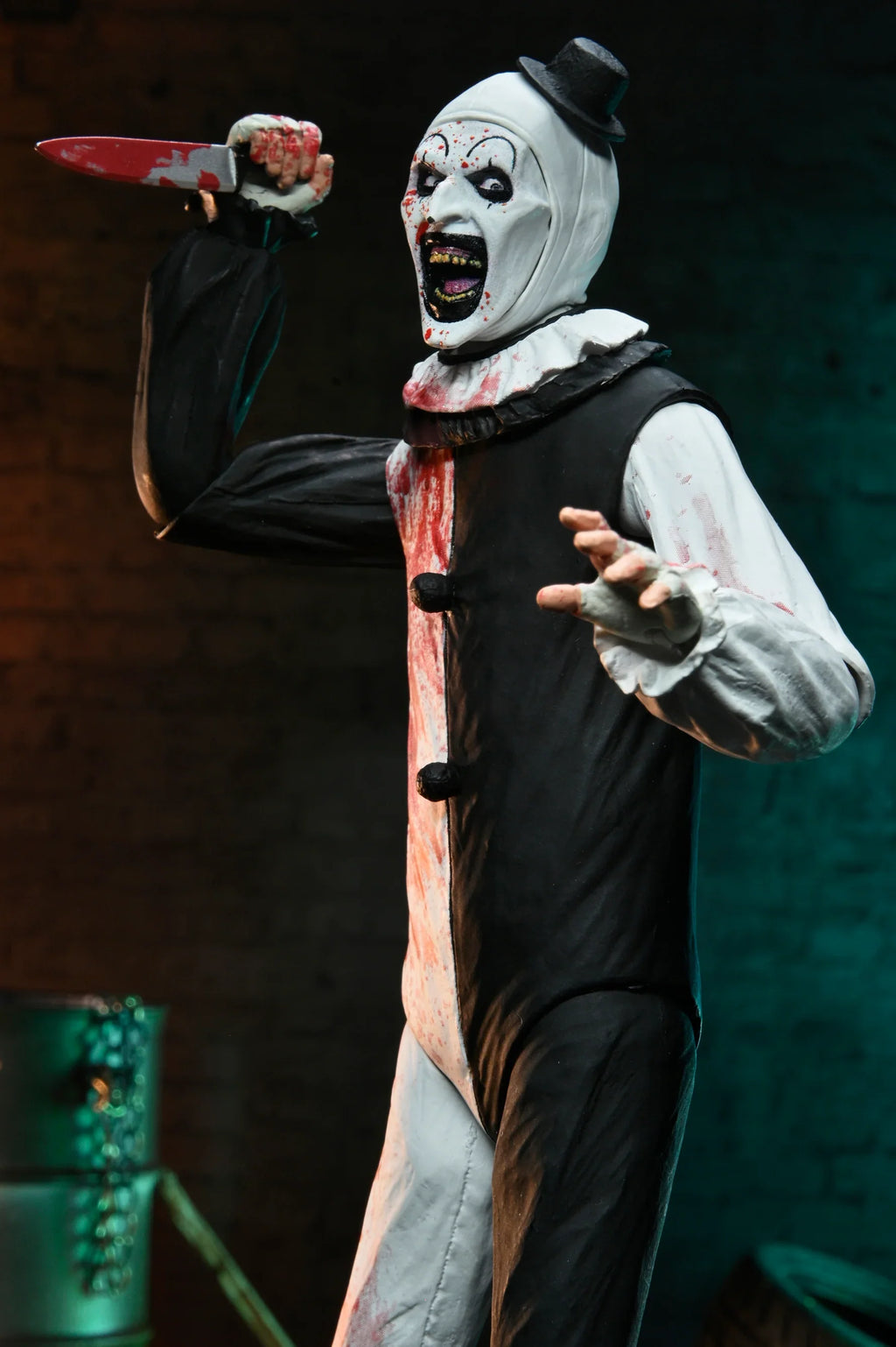 NECA Terrifier 2 Ultimate Art The Clown (Blood Splattered)