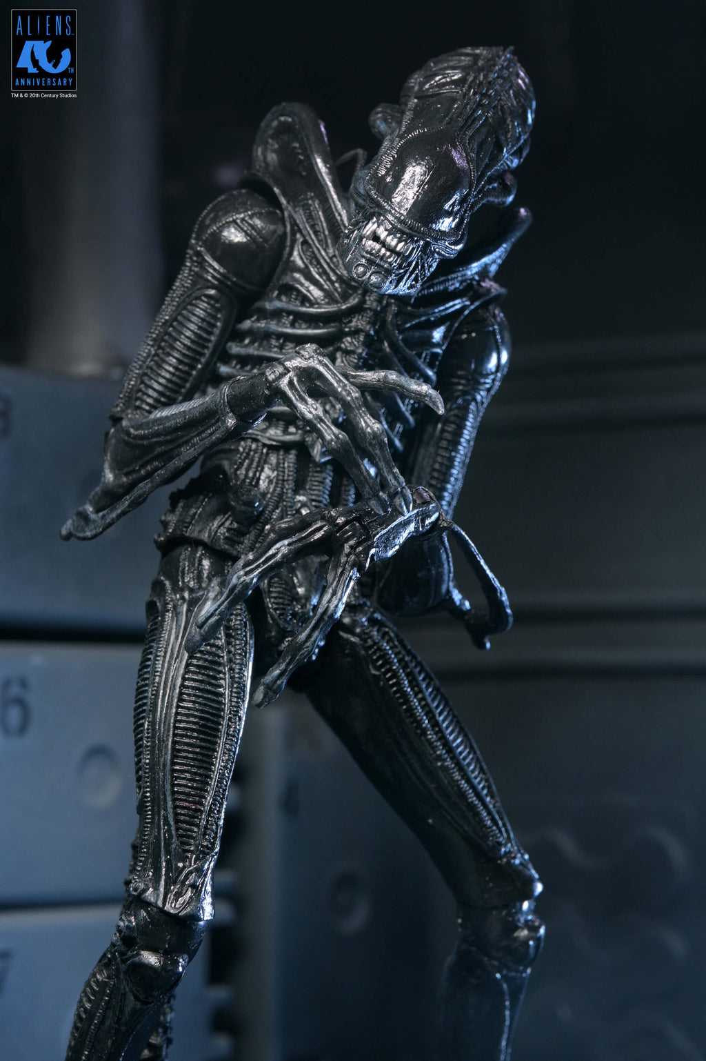 NECA Aliens 40th Anniversary Ultimate Warrior Xenomorph
