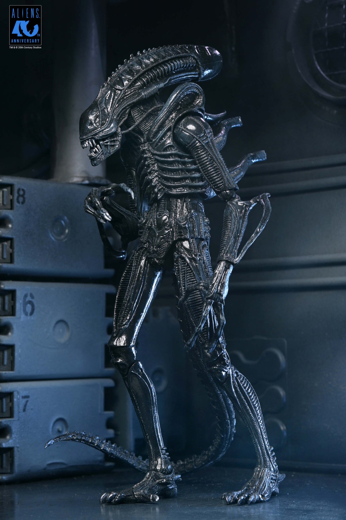 NECA Aliens 40th Anniversary Ultimate Warrior Xenomorph