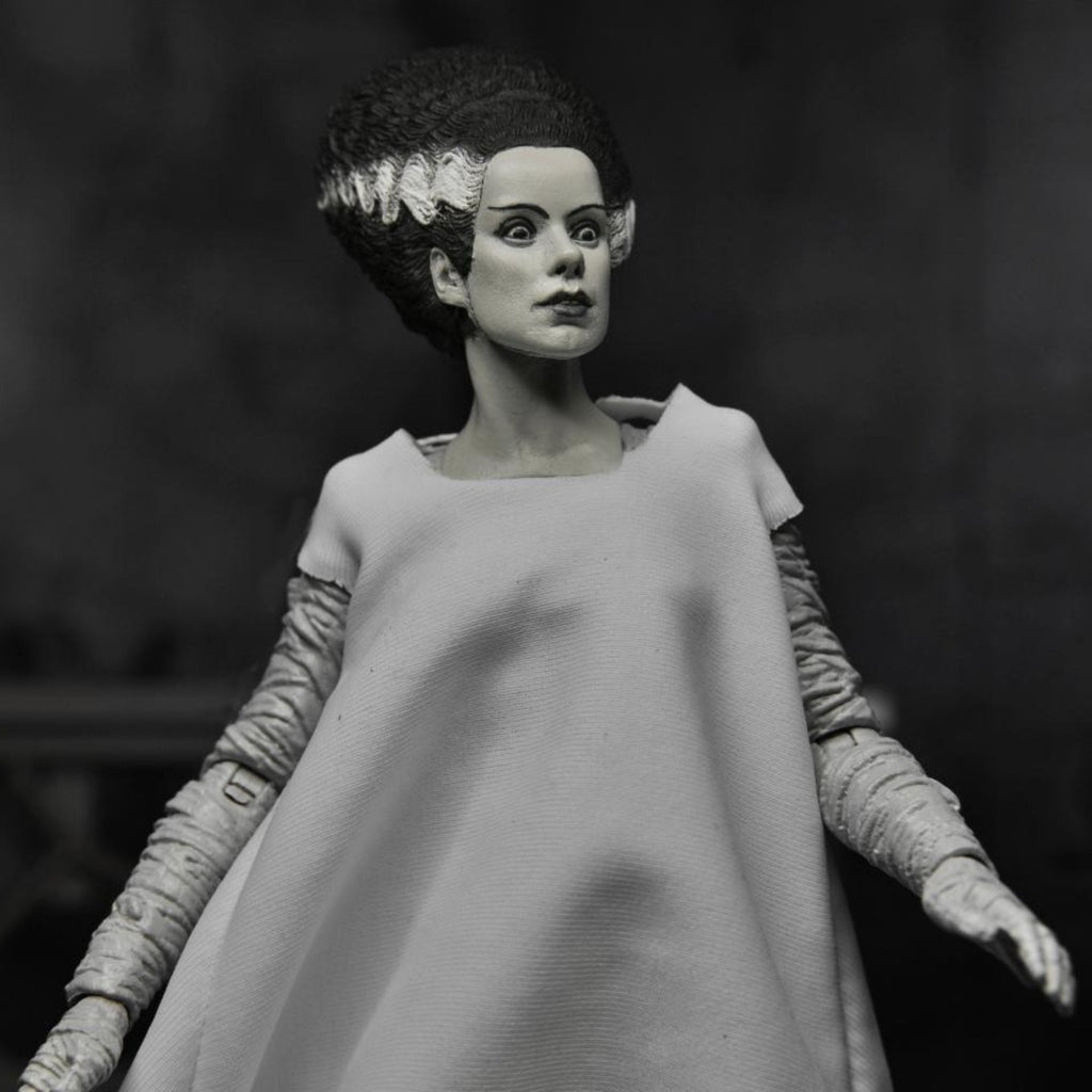 NECA Universal Monsters Ultimate Bride of Frankenstein (Black & White)
