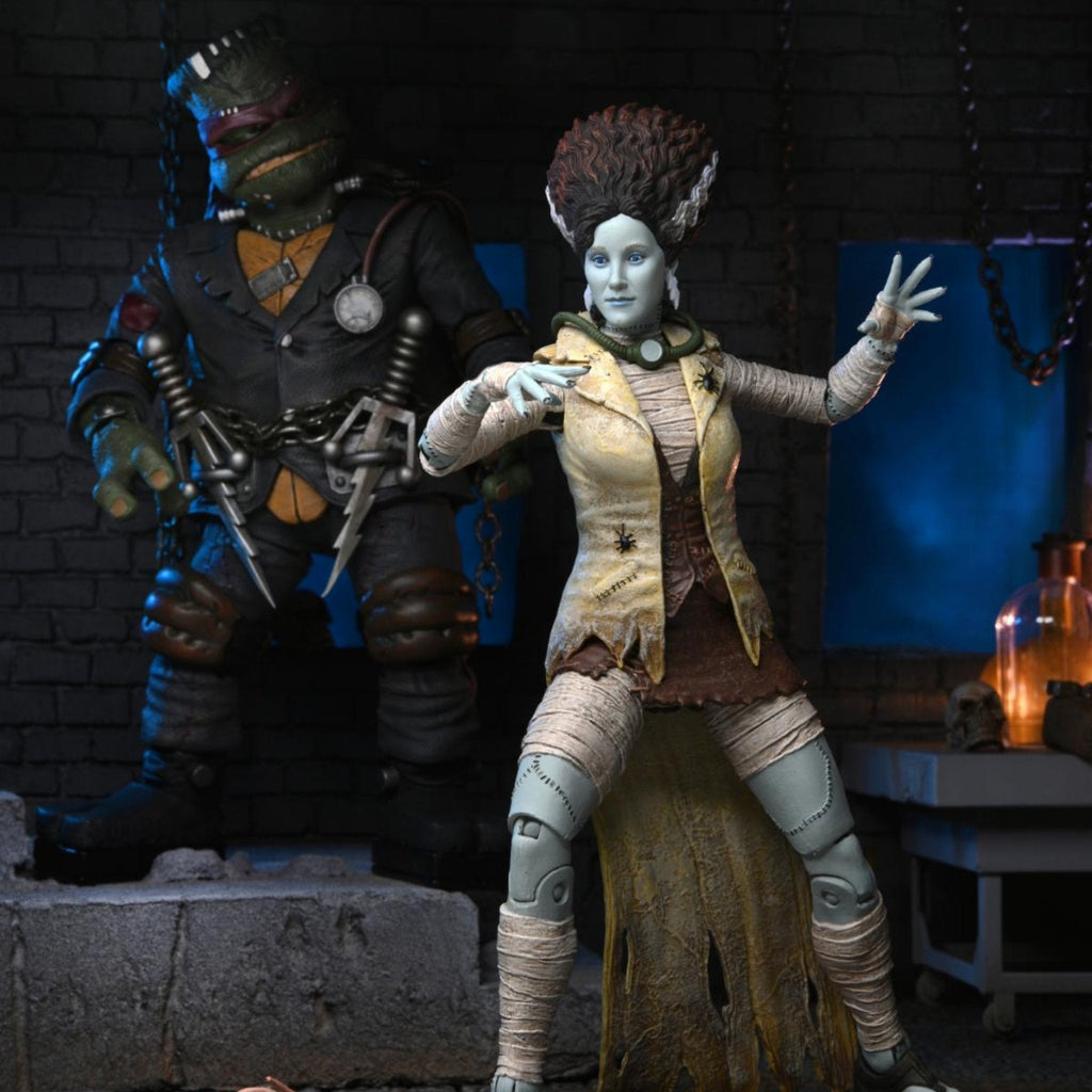 NECA Universal Monsters Teenage Mutant Ninja Turtles April O'Neil