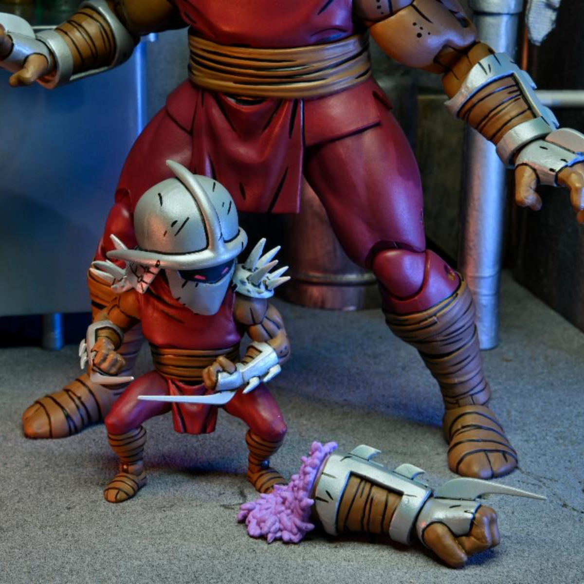 NECA Teenage Mutant Ninja Turtles Mirage Ultimate Deluxe Shredder Clone & Mini Shredder