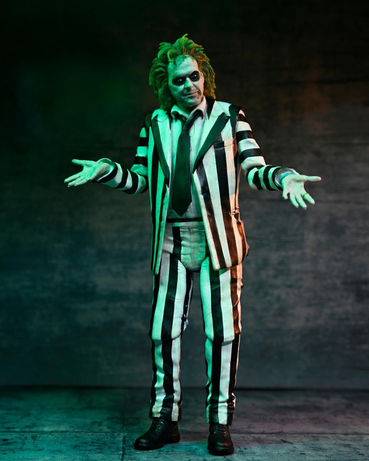 NECA Beetlejuice Beetlejuice Ultimate "Striped Suit" Beetlejuice