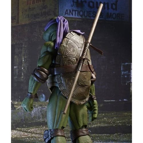 NECA Quarter Scale Teenage Mutant Ninja Turtles 1990 Movie Donatello (1:4 Scale)