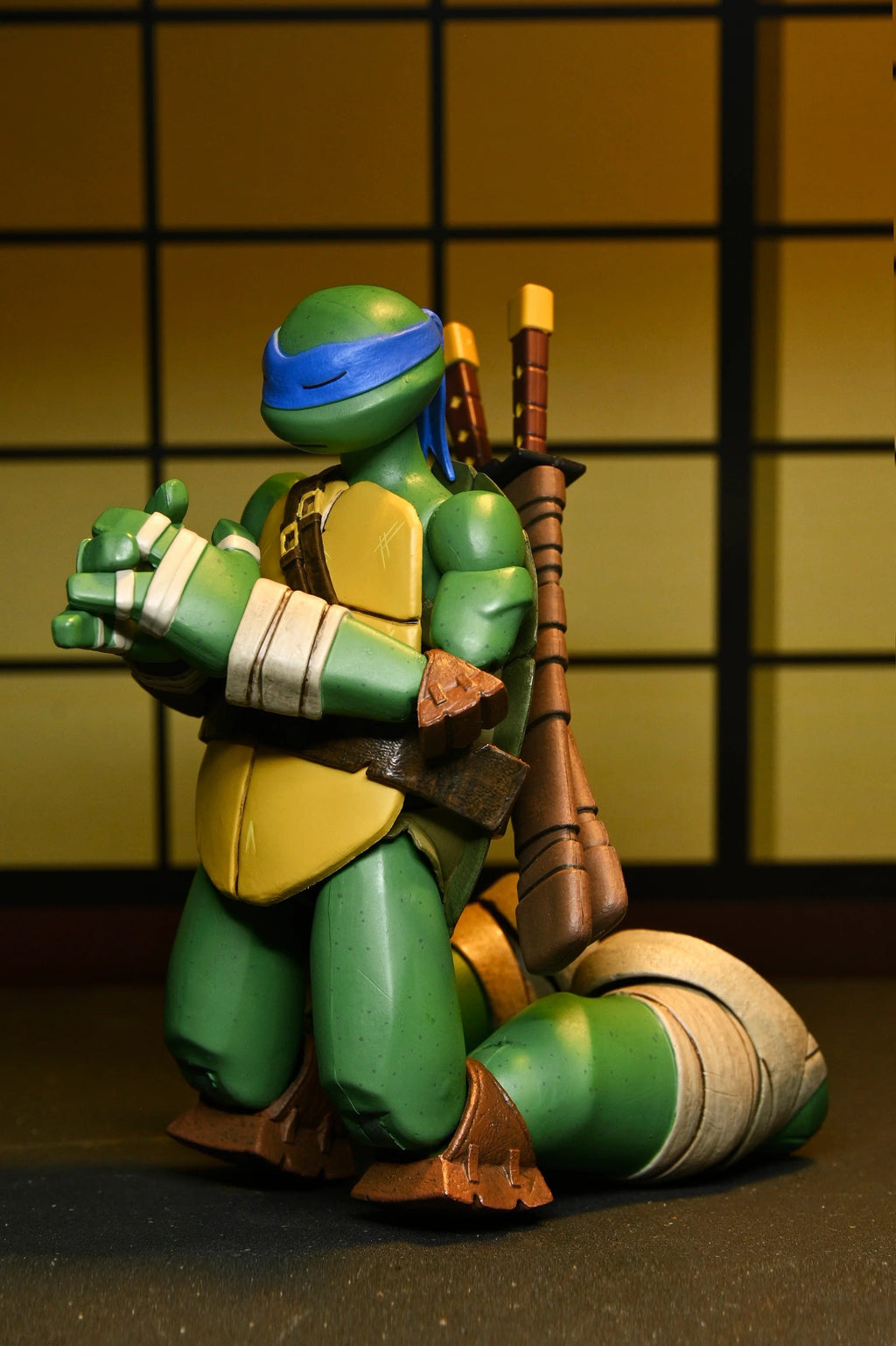 NECA Teenage Mutant Ninja Turtles Ultimate Leonardo (2012 Cartoon)