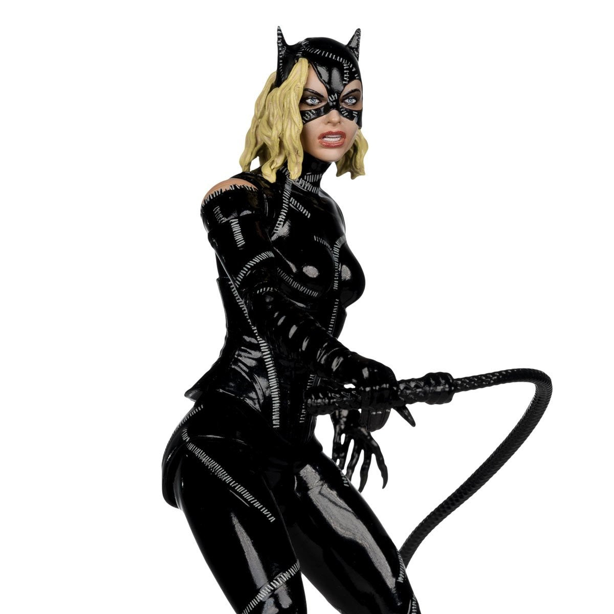 DC Multiverse Theatrical Deluxe Battle Damaged Catwoman (Batman Returns)