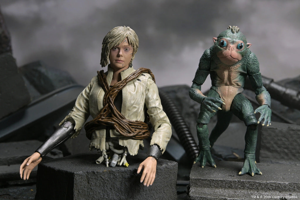 NECA Predator Badlands Ultimate Thia & Bud