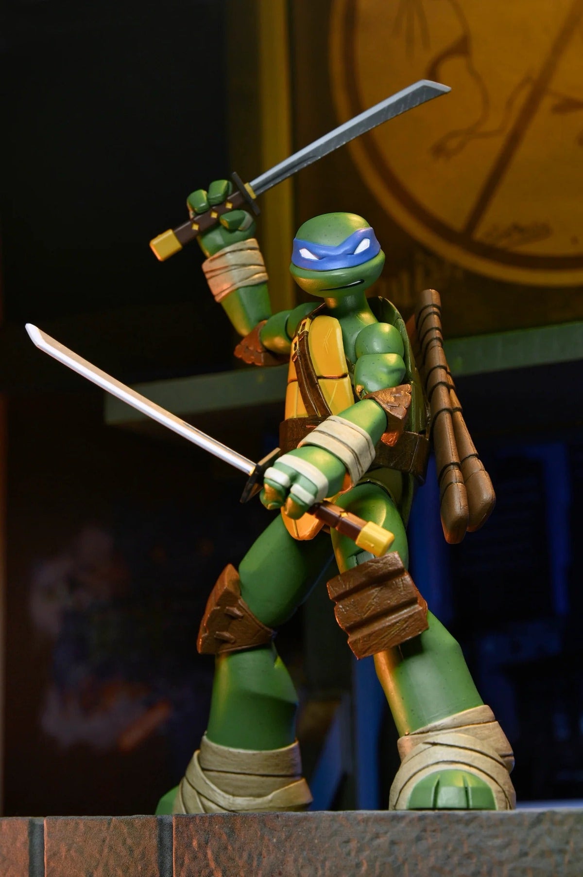NECA Teenage Mutant Ninja Turtles Ultimate Leonardo (2012 Cartoon)