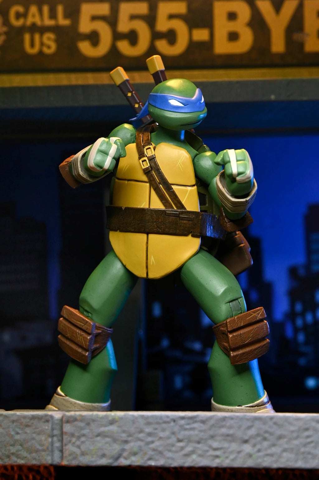 NECA Teenage Mutant Ninja Turtles Ultimate Leonardo (2012 Cartoon)