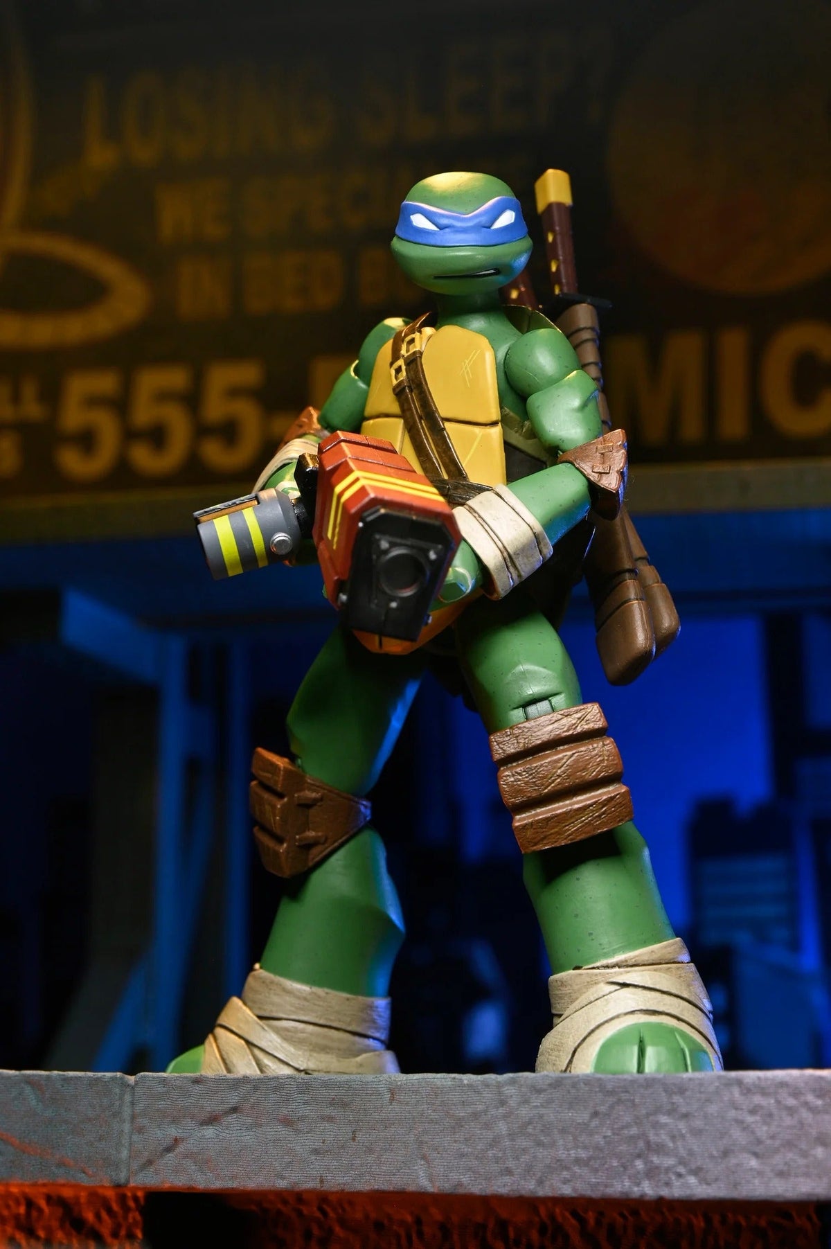 NECA Teenage Mutant Ninja Turtles Ultimate Leonardo (2012 Cartoon)