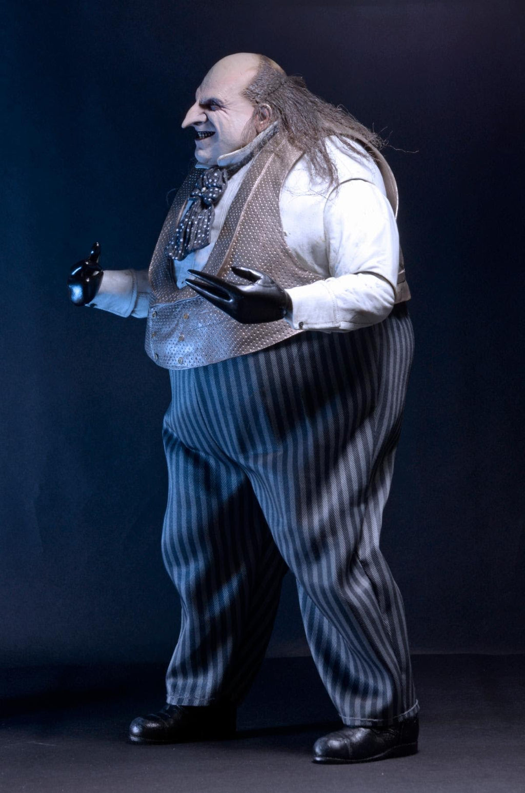NECA Quarter Scale Batman Returns Danny Devito Mayoral Penguin (1:4 Scale)