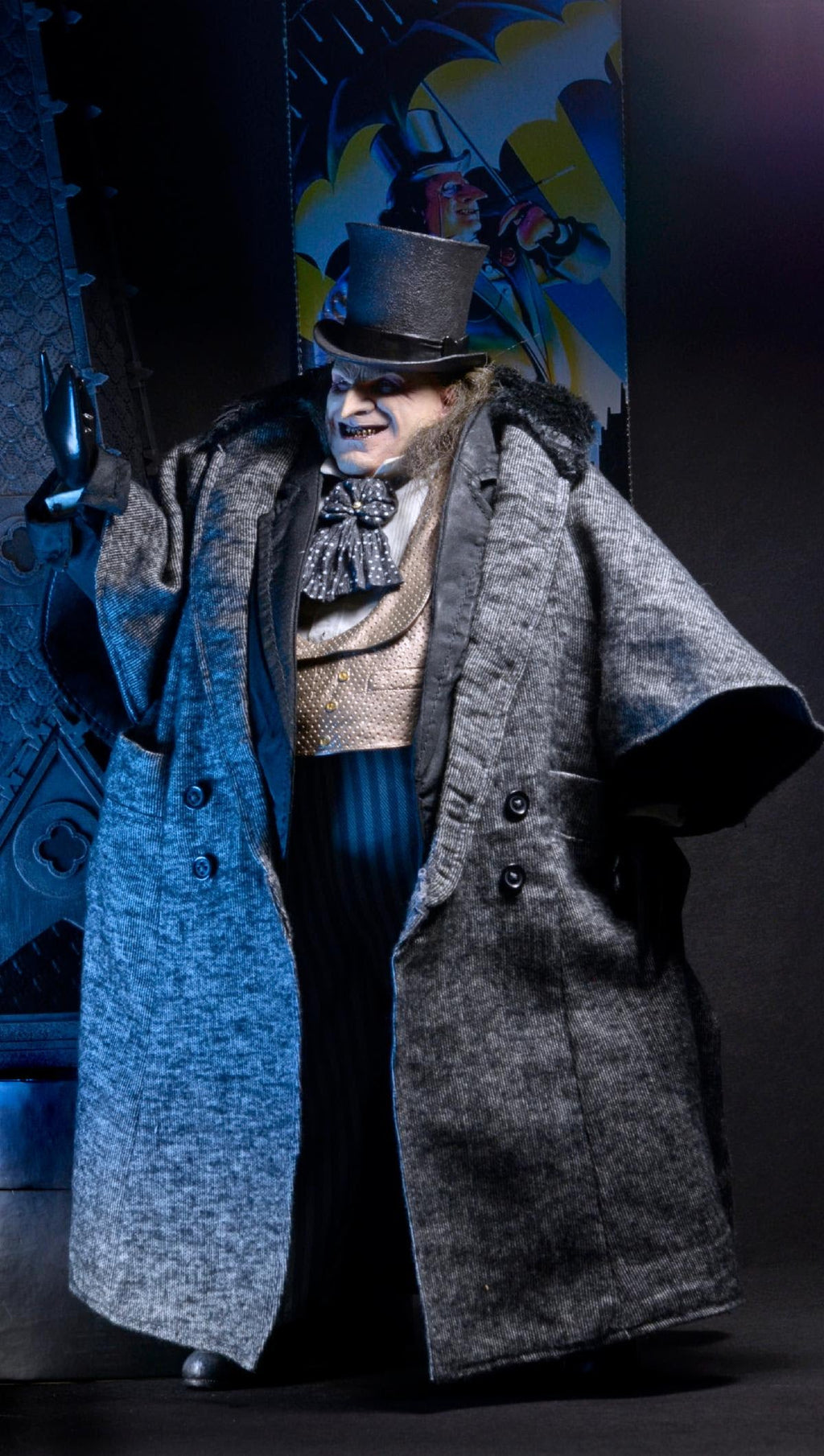 NECA Quarter Scale Batman Returns Danny Devito Mayoral Penguin (1:4 Scale)