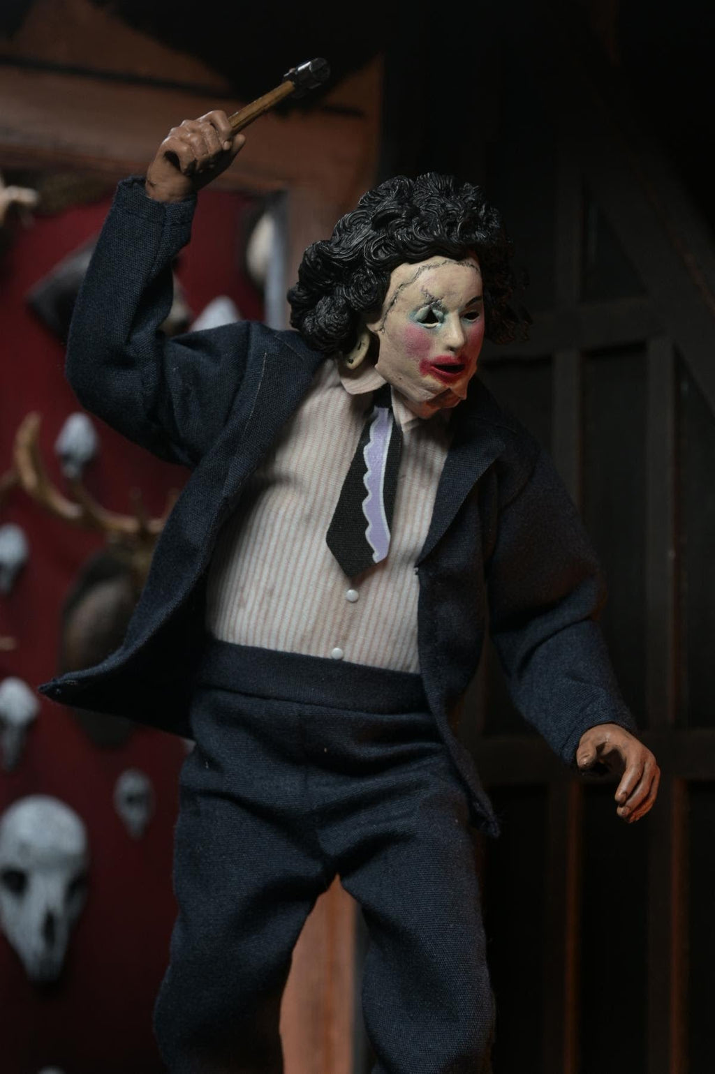 NECA Texas Chainsaw Massacre Leatherface with Pretty Woman Mask (8" Clothed Scale)