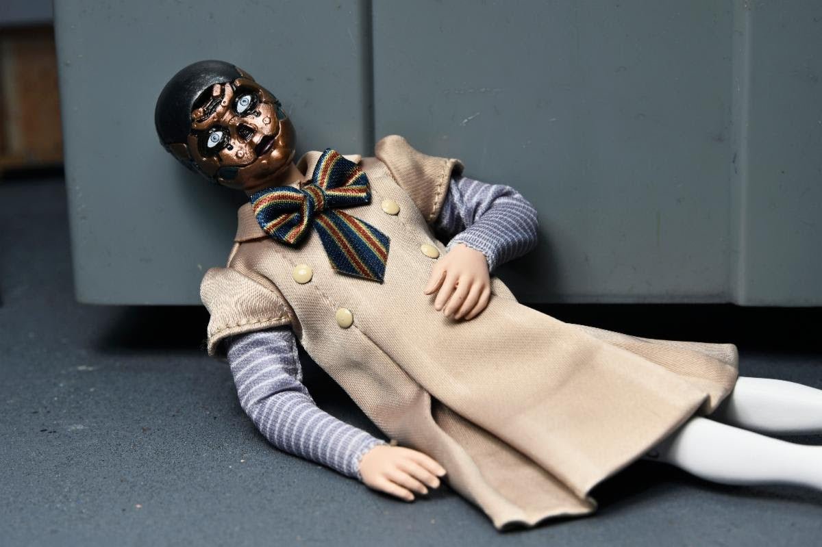 NECA M3GAN (8" Clothed Scale)