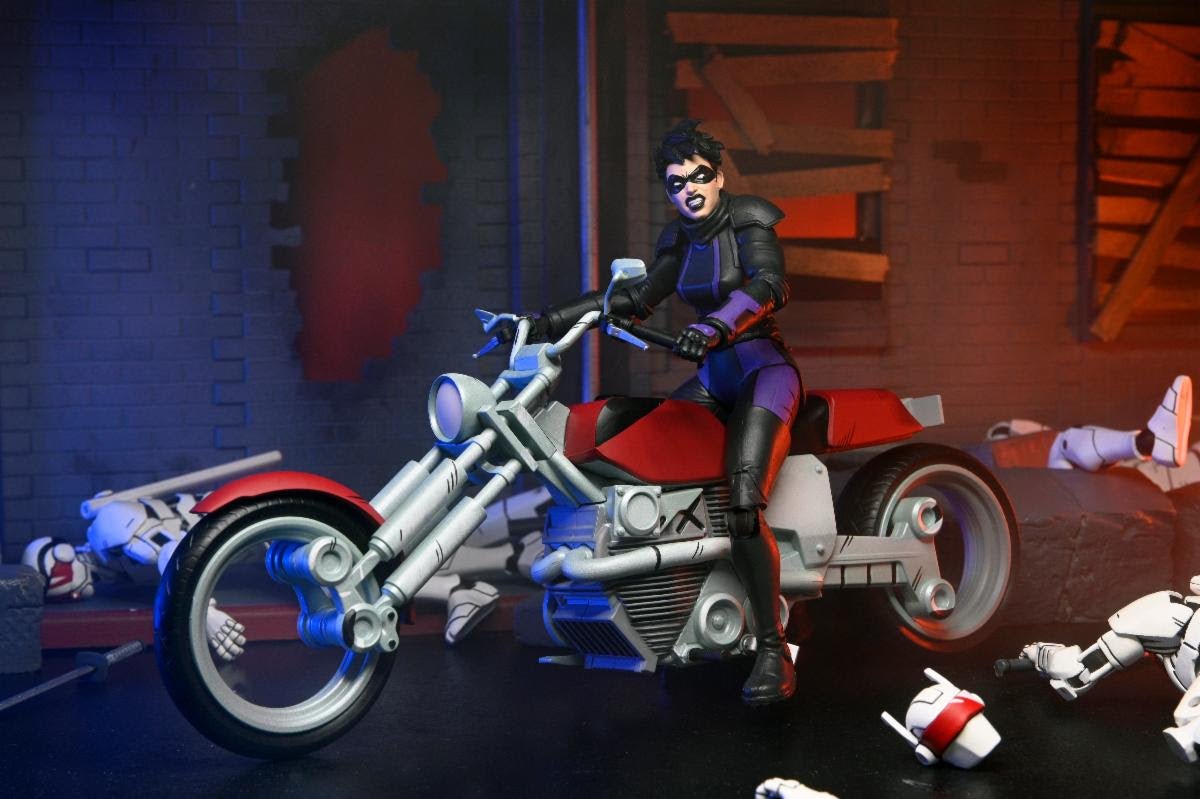 NECA Teenage Mutant Ninja Turtles Casey Marie with Motorcycle (The Last Ronin)