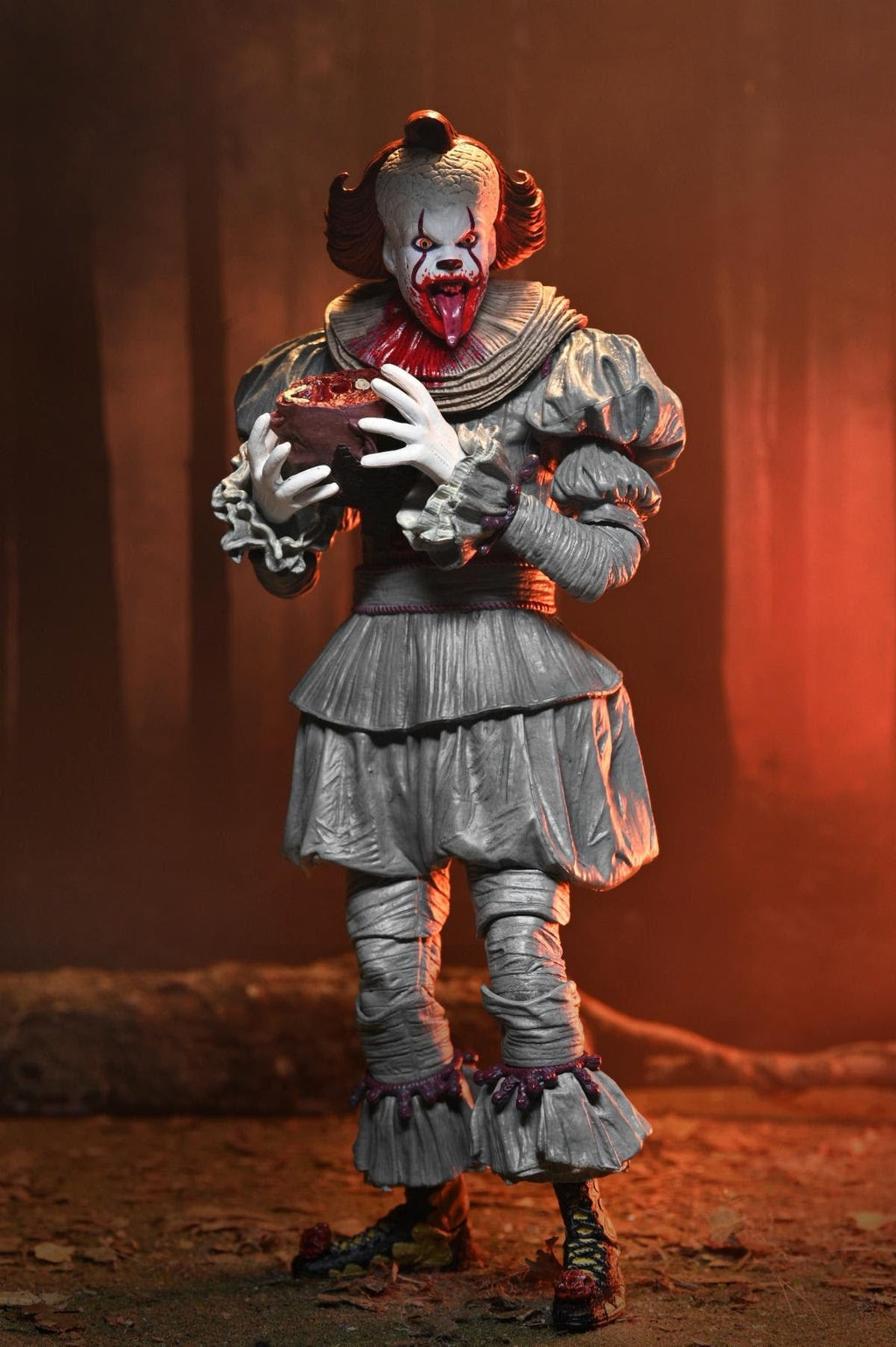 NECA IT: Welcome to Derry Ultimate Pennywise