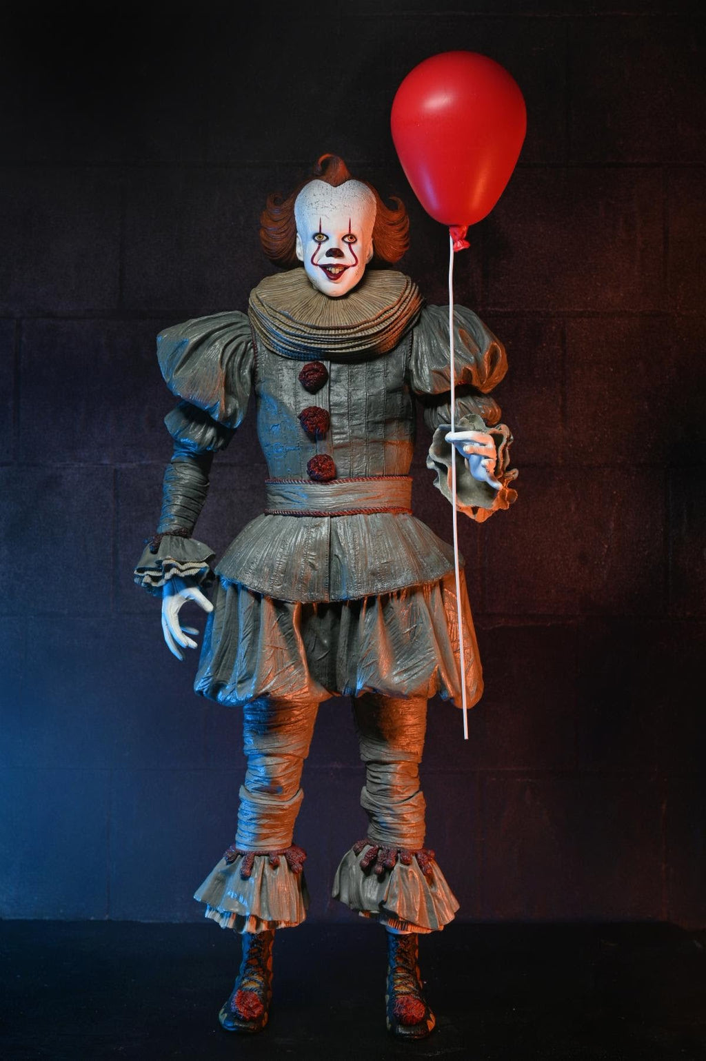 NECA Quarter Scale IT: Welcome to Derry Pennywise