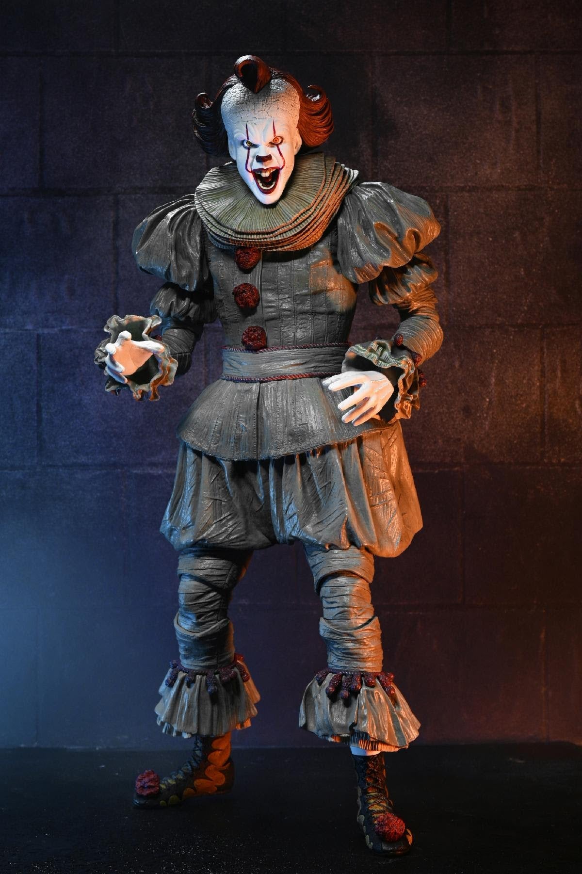NECA Quarter Scale IT: Welcome to Derry Pennywise